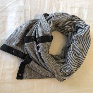 Lululemon Vinyasa Scarf